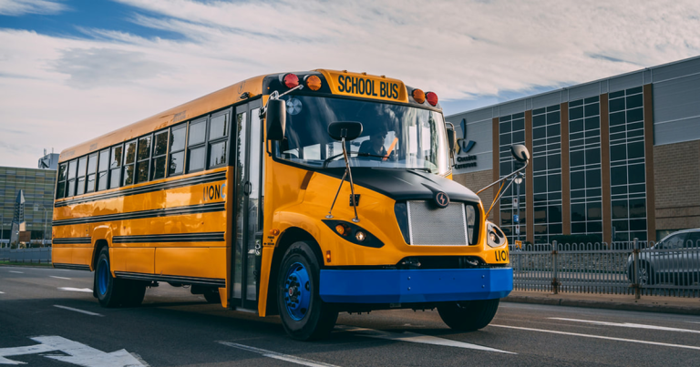 814,000$ pour la formation en mécanique d&rsquo;autobus électrique au Québec