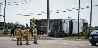 Perturbation routière à Granby suite au renversement d’un camion