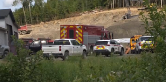Accident de travail : camionneur coincé sous un camion-benne