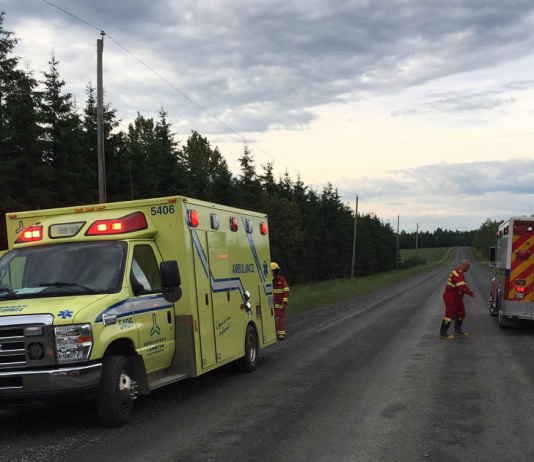 Tragédie dans une carrière à Lambton : Un camionneur perd la vie suite à une embardée Tragédie dans une carrière à Lambton : Un camionneur perd la vie suite à une embardée avec son camion-benne