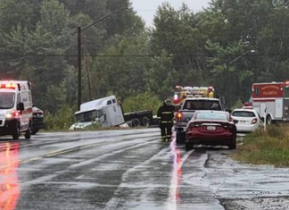 Accident mortel entre VUS et camion lourd à Allardville Collision entre un VUS et un camion à Allardville, Nouveau-Brunswick, ayant causé un décès
