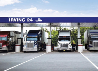 Sandwich et café gratuits pour les camionneurs chez Irving