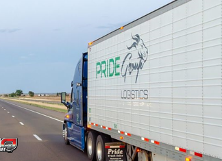 La Cour approuve la vente de Pride Group Logistics à sa famille fondatrice Johal Camion de Pride Group Logistics sur la route, suite à la vente approuvée par la Cour supérieure de justice de l'Ontario à la famille Johal.