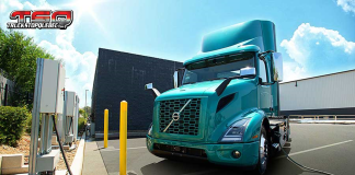 Le virage électrique dans le camionnage québécois freiné par la suspension du programme Écocamionnage Un concessionnaire de camions - Volvo - électriques faisant face à des incertitudes suite à la suspension du programme Écocamionnage au Québec.