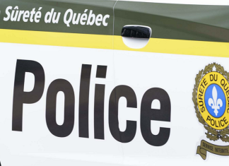 Un camion à ordures impliqué dans une collision mortelle à Thetford Mines Camion à ordures et VUS impliqués dans une collision mortelle sur la route 112 près de Thetford Mines, entraînant le décès du conducteur du VUS.