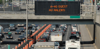 L’autoroute 40 – Métropolitaine sera fermée du 13 au 16 septembre en direction ouest Vue des bouchons sur l'autoroute Métropolitaine fermée pour des travaux majeurs de reprise de l’asphaltage.