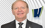 Le maire Robert Lefebvre à Hawkesbury indiquant que les itinéraires autorisés pour les camions doivent être respectées.