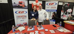 Vue de la Foire de l'Emploi du Camionnage avec 30 exposants et 215 candidats qualifiés dans le transport routier au Centre des Congrès de l'Hôtel Mortagne, le 19 octobre 2024.