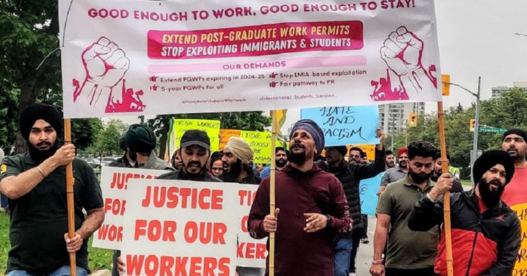 Protestation à Brampton: syndicats et camionnage soutiennent les étudiants internationaux