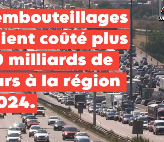 Une redevance pour réduire la congestion : Toronto pourrait-elle suivre l’exemple de New York? Vue aérienne des embouteillages sur une autoroute à Toronto, illustrant les défis de la congestion routière.
