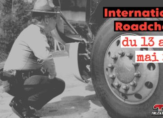 International Roadcheck 2025 : les inspections de camions auront lieu du 13 au 15 mai Policier - contrôleur routier effectuant une vérification complète d’un camion pendant l’International Roadcheck, les dates du prochain blitz d'inspection seront en mai 2025.