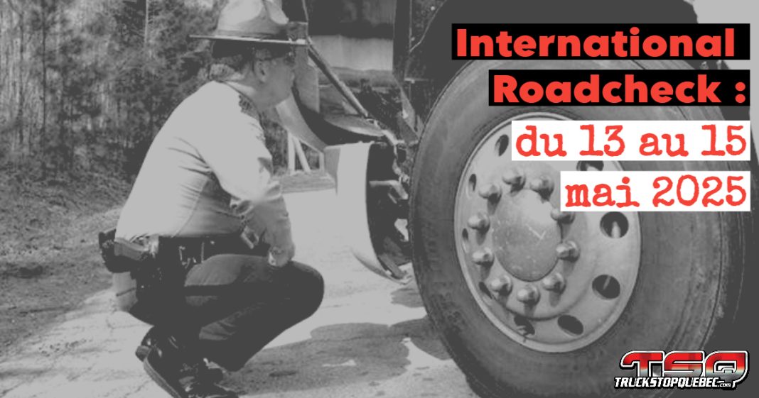 Policier (contrôleurs routiers) effectuant une vérification complète d’un camion pendant l’International Roadcheck, les dates du prochain blitz d'inspection seront en mai 2025.