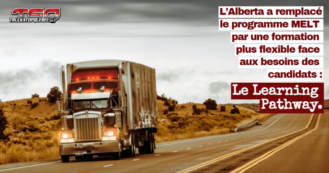 Un camion de transport traversant une région rurale de l’Alberta, illustrant la connexion entre agriculture et camionneurs, et le programme MELT qui a été remplacé par le Learning Pathway.