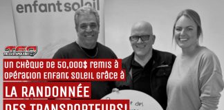 Un chèque de 50,000$ remis à Opération Enfant Soleil grâce à la Randonnée des Transporteurs Dominique Beaulac et Pierre Labrie qui remette le chèque de la Randonnée des Transporteurs à Opération Enfant Soleil pour l'Édition 2025.