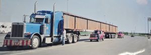 Photo d'un camion de Transport Dercy au travers les ans.