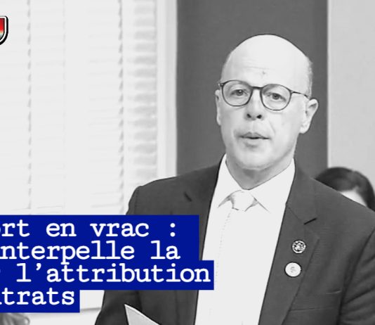 Transport en vrac : le PQ interpelle la CAQ sur l’attribution des contrats Joël Arseneau, député du Parti Québécois, à l’Assemblée nationale du Québec lors de la période de questions du 28 mai 2025 sur le transport en vrac.