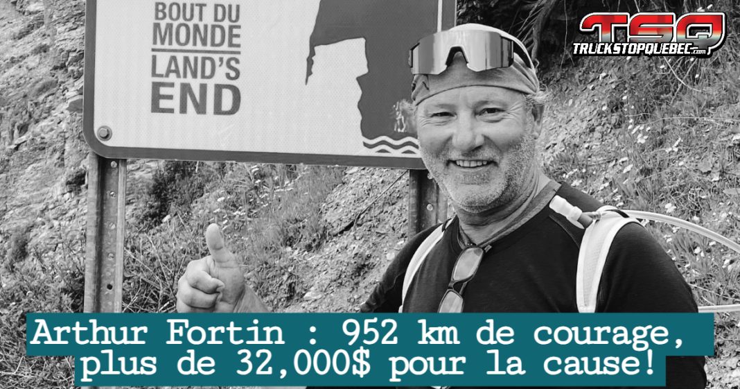 Arthur Fortin, surnommé Arthur le marcheur, souriant à son arrivée au Cap-Gaspé.