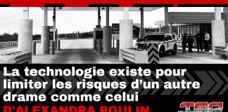 La technologie existe pour limiter les risques d’un autre drame comme celui d’Alexandra Poulin Image en noir et blanc montrant un poste de contrôle routier avec une barrière, un véhicule d’intervention et plusieurs agents en uniforme. En surimpression, un bandeau noir et rouge porte le titre : « La technologie existe pour limiter les risques d’un autre drame comme celui d’Alexandra Poulin », avec le logo de Truck Stop Québec en bas à droite.