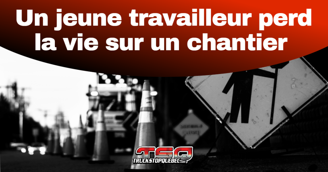Panneau de signalisation de travaux routiers renversé et cônes orange sur un chantier à Terrebonne, où un jeune travailleur de 21 ans a perdu la vie.