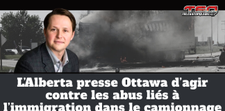 L’Alberta presse Ottawa d’agir contre les abus liés à l’immigration dans le camionnage Le ministre de l'Alberta et un camion lourd accidenté, avec le texte sur l’image « L’Alberta presse Ottawa d’agir contre les abus liés à l’immigration dans le camionnage », illustrant les enjeux de sécurité routière et d’immigration dans l’industrie du transport routier au Canada.