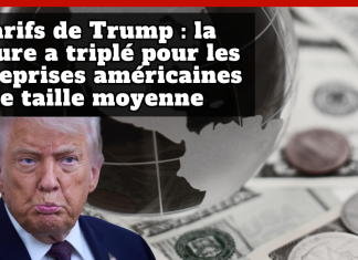 Tarifs douaniers : le fardeau retombe sur les entreprises et les consommateurs américains Photo de Donald Trump, sur un arrière-plan d'argent américain, et le texte : Tarifs douaniers : la facture a triplé pour les entreprises américaines de taille moyenne.